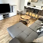 Flat In La Plaine St Denis 公寓
