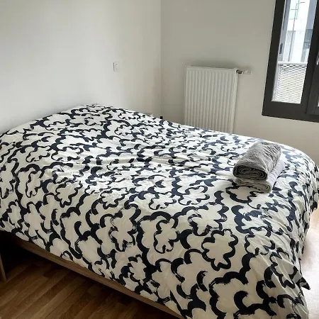 Apartment Flat In La Plaine St Denis Saint-Denis (Seine-Saint-Denis)