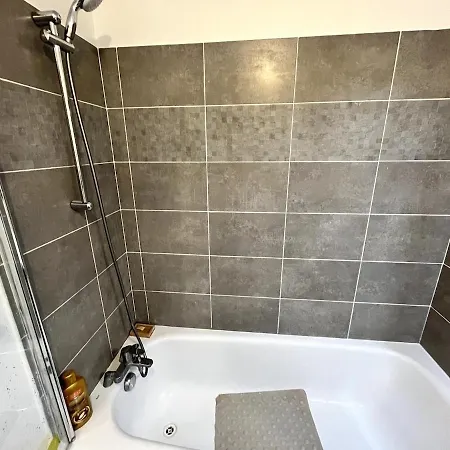 Flat In La Plaine St Denis *