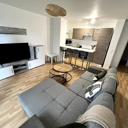 Flat In La Plaine St Denis *